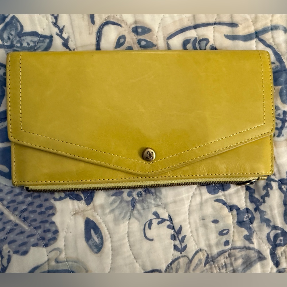 HOBO Yellow Women’s Envelope Wallet - Hobo brand
